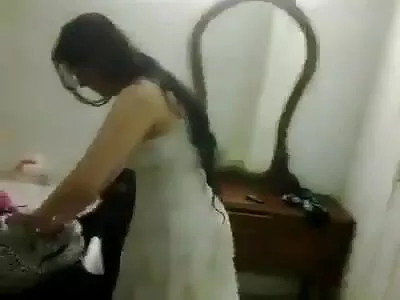 ஒரு ஜோடி பேய்களுடன் நம்பமுடியாத ஜோடி உடலுறவு