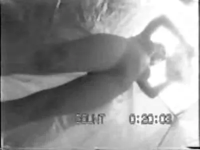 ஹார்னி பாட்டி தனது டிட்டிகளை வெளிப்படுத்துகிறார்
